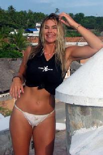 JamStar in Puerto Escondido after surfing a big wave, photo by Lonnie Caruthers 